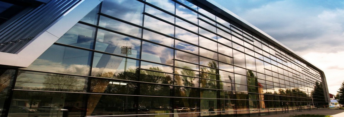 CURTAIN WALL